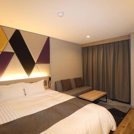 Kohoku Hotel Tsuchiura Exteriör bild